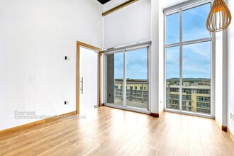 1154 Division St in Nashville, TN - Foto de edificio - Building Photo