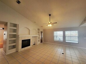 12018 Wallingford Way in Parrish, FL - Building Photo - Building Photo