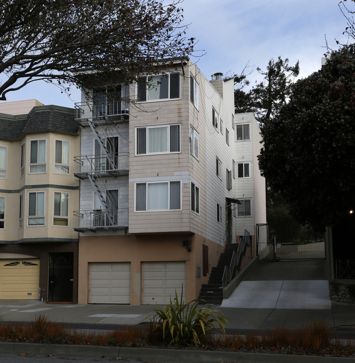 174 Monterey Blvd in San Francisco, CA - Building Photo