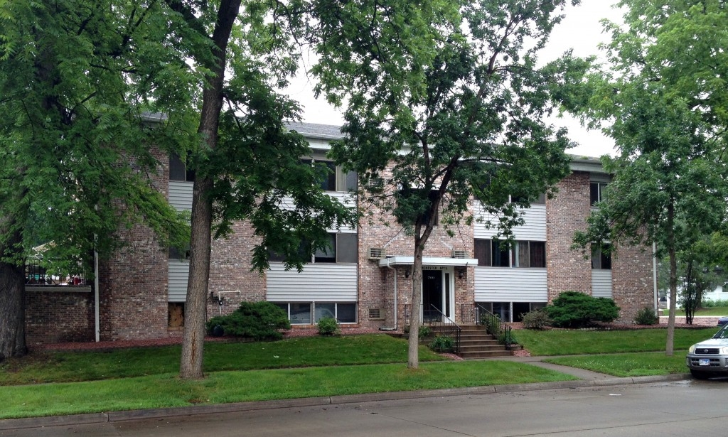 Winchester Apartments in Sioux Falls, SD - Building Photo