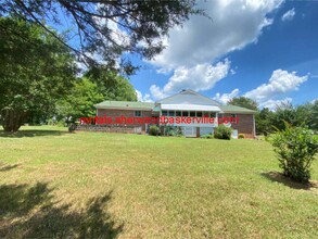 1290 Tuckers Rd in Keysville, VA - Building Photo - Building Photo