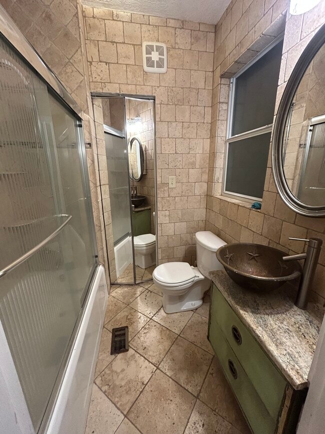 property at 833 5th Ave N