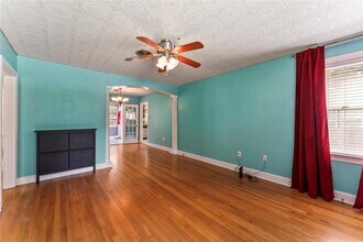 1208 E Paris St in Tampa, FL - Foto de edificio - Building Photo