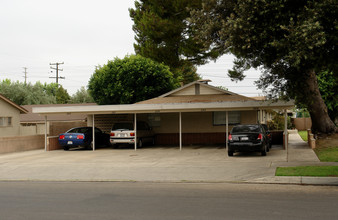 280-288 S Oak St in Orange, CA - Building Photo - Building Photo