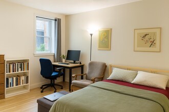 10 Strathmore Rd in Brookline, MA - Building Photo - Building Photo