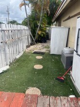 3192 W 70th St in Hialeah, FL - Building Photo - Building Photo