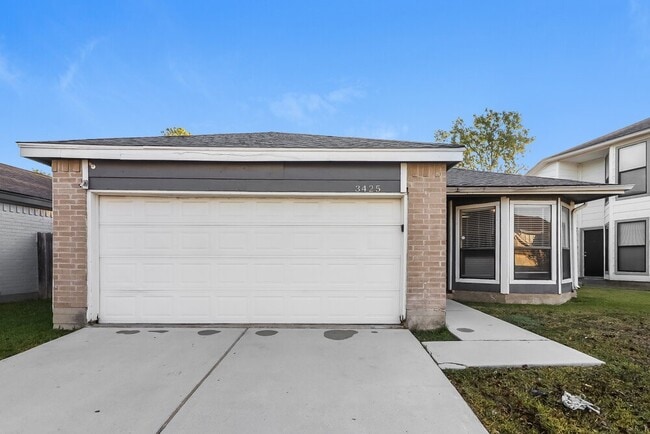 property at 3425 Benfield Dr