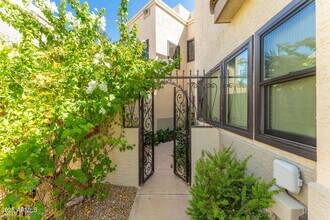 23515 N 75th Pl in Scottsdale, AZ - Building Photo - Building Photo