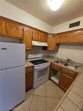 412 W Monroe Ave in Las Vegas, NV - Building Photo - Building Photo