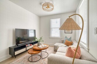 4128 N Montana Ave, Unit SI ID1309853P in Portland, OR - Foto de edificio - Building Photo