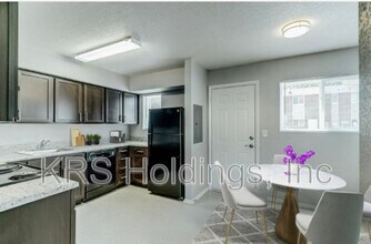 4247 Newsome Dr in Newport News, VA - Building Photo - Building Photo