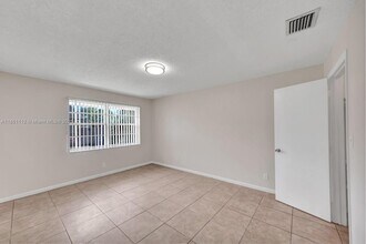 2610 Riverland Dr in Fort Lauderdale, FL - Building Photo - Building Photo