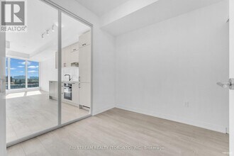 1 Kyle Lowry Rd in Toronto, ON - Building Photo - Building Photo