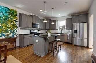 6365 Columbia Ave in Nashville, TN - Building Photo - Building Photo