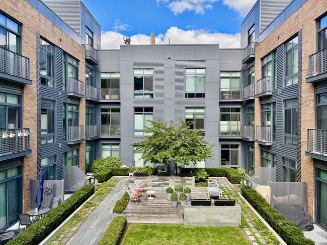 525 Water St SW in Washington, DC - Foto de edificio - Building Photo