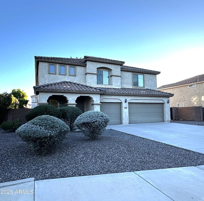 11053 E Roselle Ave in Mesa, AZ - Building Photo - Building Photo