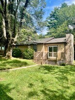 30 Field Top Ln in Arden, NC - Building Photo