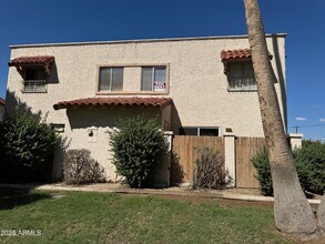 8861 N 12th Pl in Phoenix, AZ - Building Photo - Building Photo