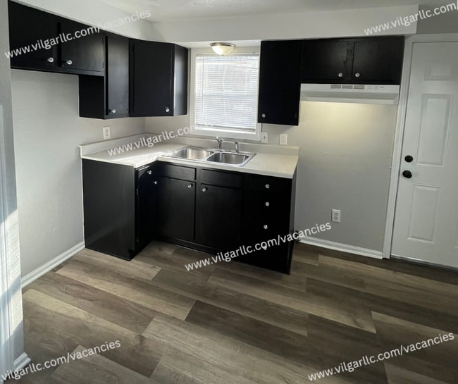 11-11 McKinley Ave in Hobart, IN - Building Photo - Building Photo