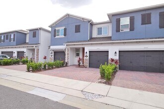 3082 Paddlebox Pt in Oviedo, FL - Building Photo - Building Photo
