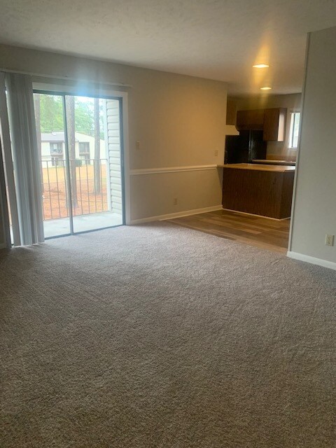 915 Applewood Ln in Fayetteville, NC - Building Photo