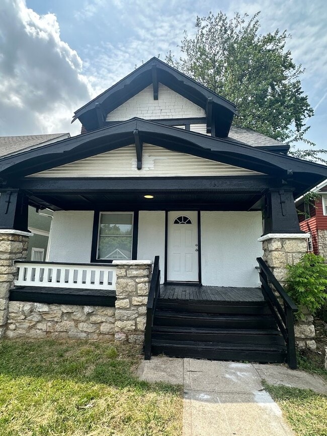property at 4604 Wabash Ave