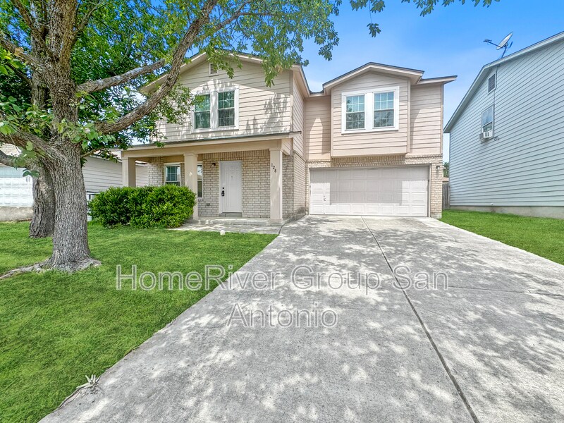 128 Gatewood Bay in Cibolo, TX - Building Photo