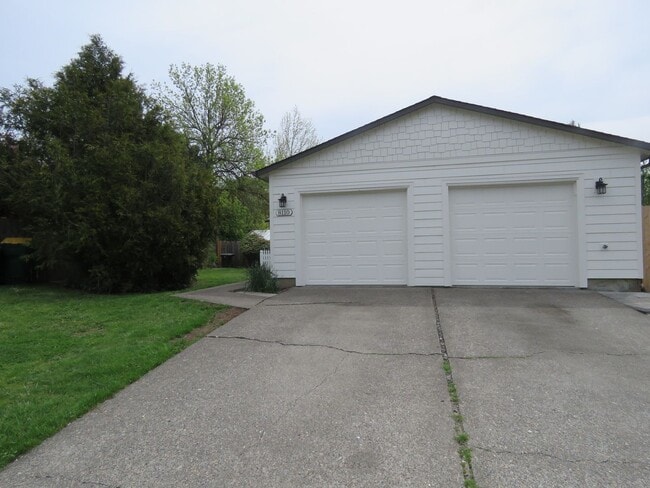 8110 SW Thorn St in Tigard, OR - Building Photo - Building Photo
