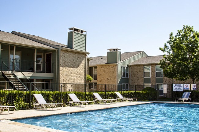 Coronado North Apartments in Denton, TX - Building Photo - Building Photo