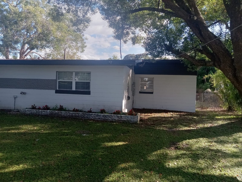 2410 Ave C NW in Winter Haven, FL - Building Photo