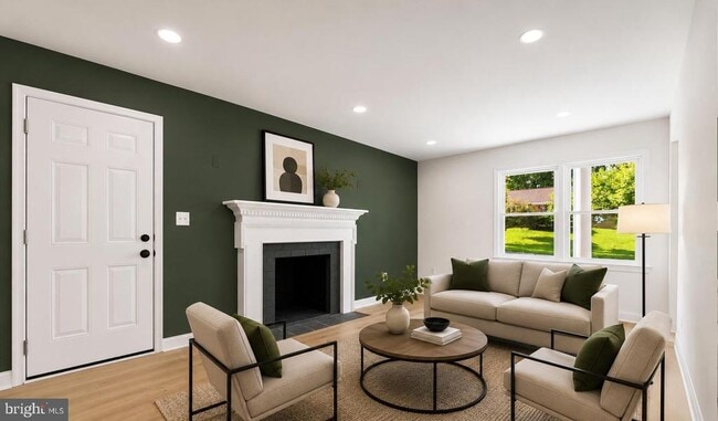 property at 11700 Chantilly Ln