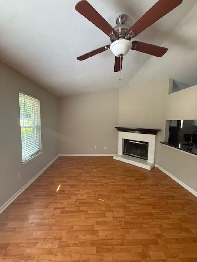 124 Whetherbine Way W in Tallahassee, FL - Building Photo - Building Photo