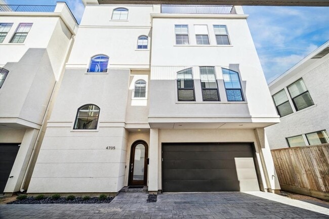 4705 Jackson St in Houston, TX - Building Photo - Building Photo