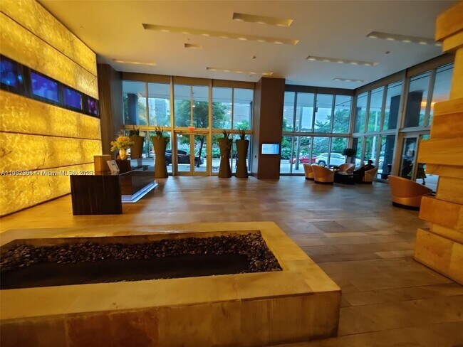 55 SE 6th St in Miami, FL - Building Photo - Building Photo