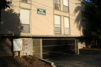 Bonifacio East Apartments in Concord, CA - Building Photo - Building Photo