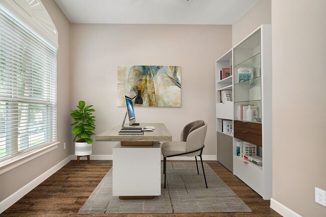 property at 2934 Whitman Dr