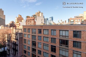 130 W 15th St in New York, NY - Building Photo - Building Photo