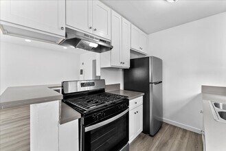 511 S Verdugo Rd in Glendale, CA - Building Photo - Building Photo