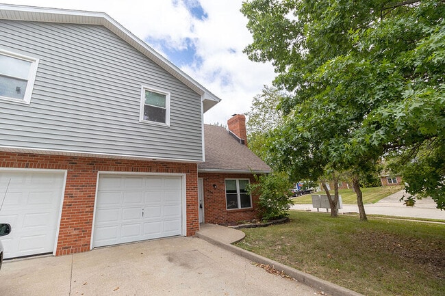 3705 Hermitage Rd in Columbia, MO - Building Photo - Building Photo