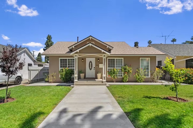 property at 4157 Edgewood Pl