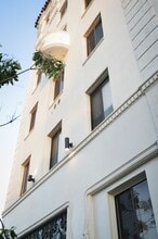 Astor Arms in Los Angeles, CA - Building Photo - Building Photo