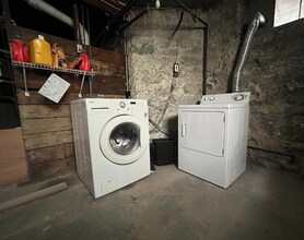 66 Perthshire Rd, Unit 1 in Boston, MA - Building Photo - Building Photo