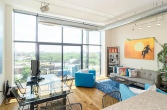 1224 W Van Buren St, Unit 804 in Chicago, IL - Foto de edificio - Building Photo