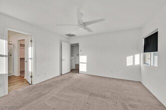 2212 Langmore St in Las Vegas, NV - Building Photo - Building Photo