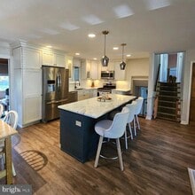 7433 Grace St in Springfield, VA - Building Photo - Building Photo