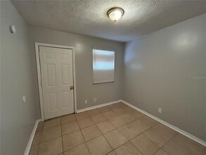 4632 Ken Knight Dr N in Jacksonville, FL - Building Photo - Building Photo