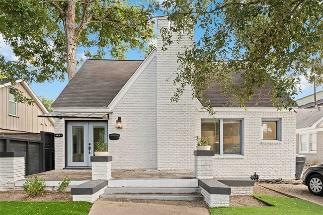 property at 2631 Persa St