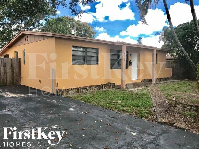 4130 NW 12th Ave in Fort Lauderdale, FL - Building Photo - Building Photo