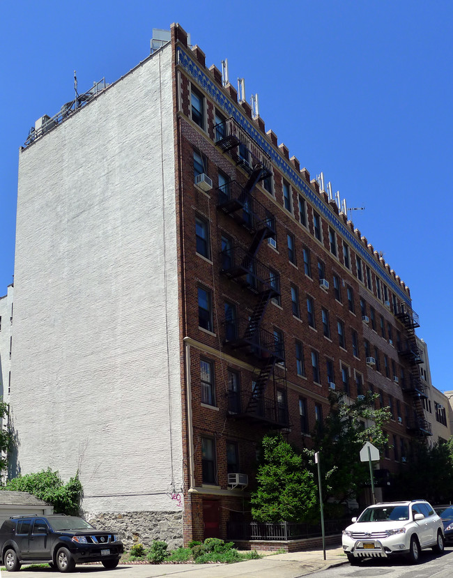 440 95th St in Brooklyn, NY - Foto de edificio - Building Photo