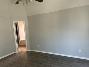 6239 St Leonard Dr in Arlington, TX - Building Photo - Building Photo